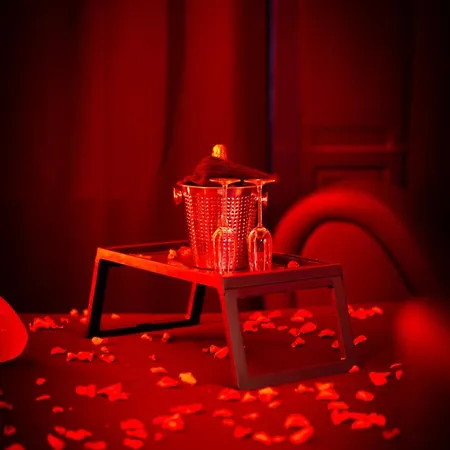 L'interdit A Sensual And Intimate Love Apartment