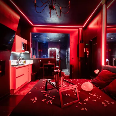 Apartment L'interdit A Sensual And Intimate Love